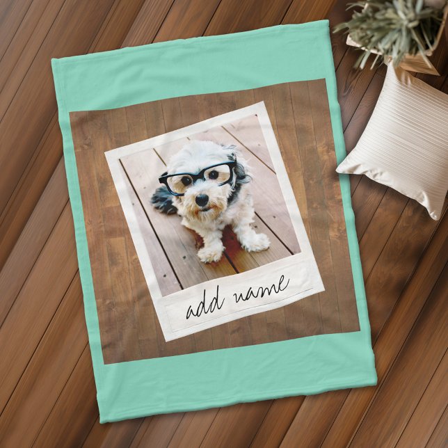 Manta Polar Madera rústica con marco de foto cuadrado (Personalized fleece blanket with a photo and a monogram)