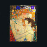 Manta Polar Madre y niño por el arte Nouveau de Gustavo Klimt<br><div class="desc">Madre y niño - detalle de las tres edades de la mujer,  de una pintura popular del symbolist austríaco y del artista Gustavo Klimt del nouveau del arte a partir de 1905.  Manta del paño grueso y suave de la bella arte.</div>