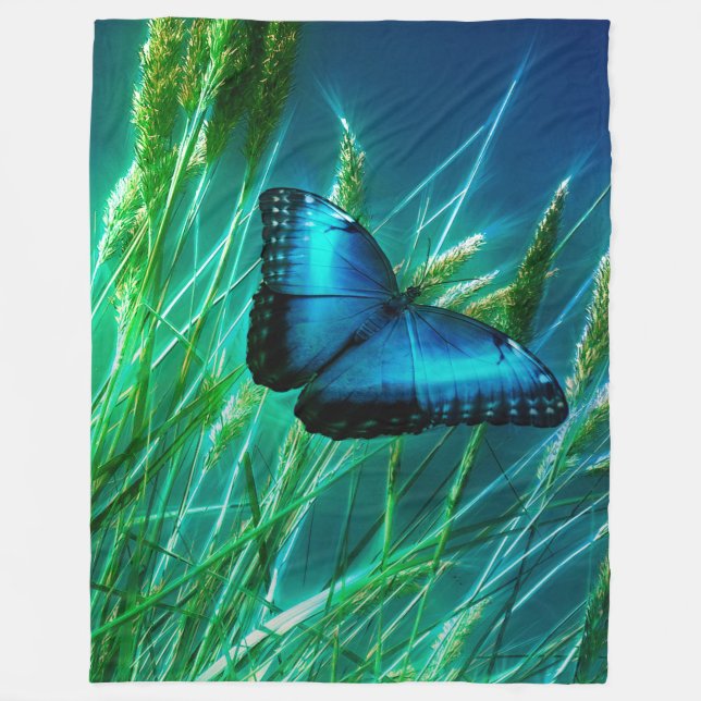 Manta Polar Mariposa morfo azul en hierba verde (Anverso)