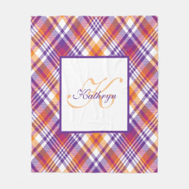 Manta Polar Matrícula de color morado, Naranja y blanco person