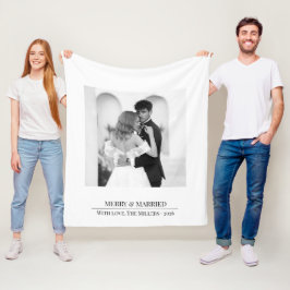 Manta Polar Merry & Married - Personalized Newlywed Christmas