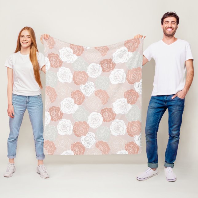 Manta Polar Minimalist Pastel Rose White Floral Pattern (In situ)