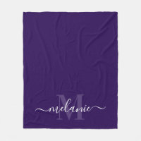 Mínimo Morado Monograma Calligrafía Fleece Blanket