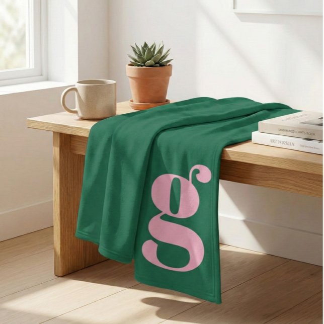 Manta Polar Modern Monogram Initial Letter Pink Green Preppy (Subido por el creador)