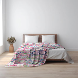 Manta Polar Monograma con estampado en París rosa y azul