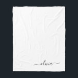Manta Polar Monograma del guión de la cuna blanca negra modern<br><div class="desc">Monograma de escritura de imitación blanco y negro Añadir su propio nombre Fleece Blanket. Esto hace que el dulce perfecto cumpleaños 16,  boda,  ducha de novia,  aniversario,  ducha de bebé o fiesta de soltera sea regalo para alguien que ama el lujo glam y los estilos de moda.</div>