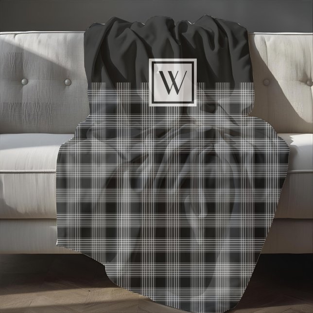 Manta Polar Monograma Elegante De Cheques Con Tapado Blanco Y  (Elegant Black And White Plaid Checks Monogram Fleece Blanket)