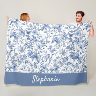 Manta Polar Monograma Floral Toile Azul Vintage