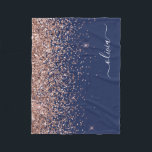 Manta Polar Monograma Purpurina azul de la marina de oro rosa<br><div class="desc">Oro Rosa - Rubor Pink and Navy Blue Faux Sparkle Purpurina Monograma Nombre y Mapa inicial de la flota. Esto hace que el dulce perfecto cumpleaños 16, boda, ducha de novia, aniversario, ducha de bebé o fiesta de soltera sea regalo para alguien que ama el lujo glam y los estilos...</div>