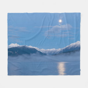 Manta Polar Moon Setting Seabeck, Washington