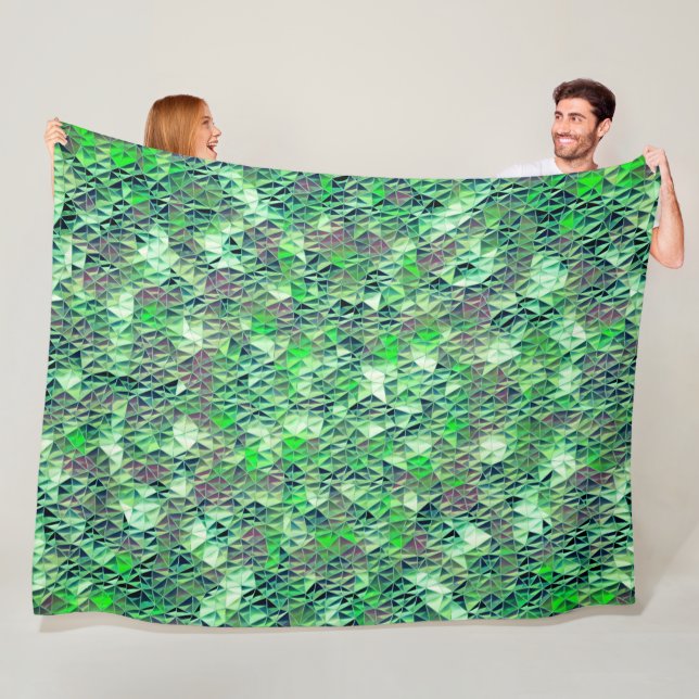 Manta Polar Mosaico en triángulos verdes con tonos degradados (In situ)