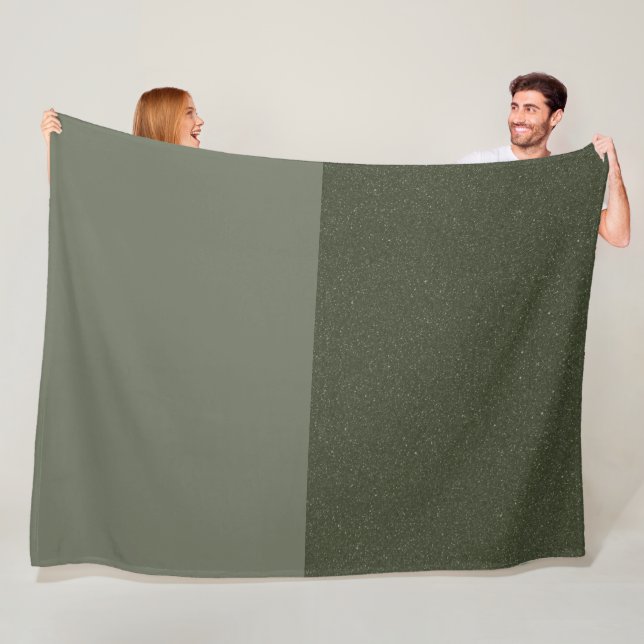 Manta Polar Moss Green Textured Fleece Blanket - Personalizabl (In situ)