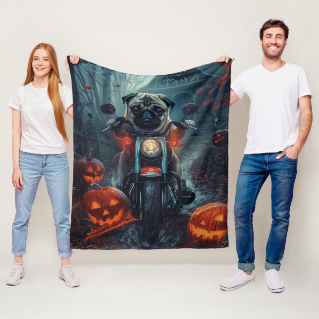 Manta Polar Motocicleta Pug Riding Halloween Scary (In situ)