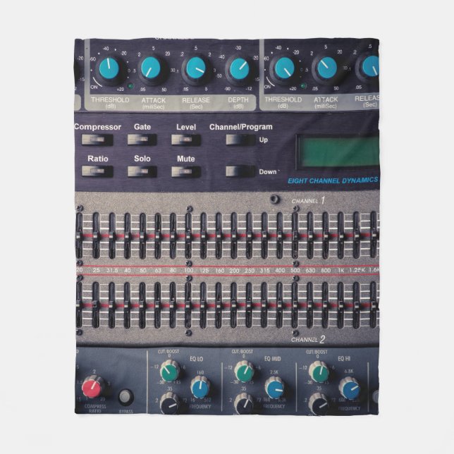 Manta Polar Muchos botones en un mezclador de sonido en un est (Anverso)