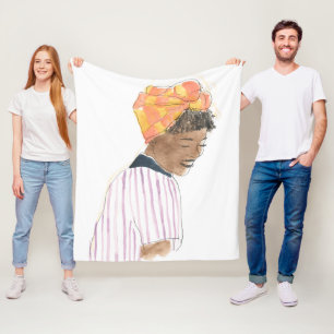 Manta Polar Mujer fuerte y bella sonriendo