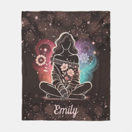 Manta Polar Mujer serena en un sueño floral cósmico