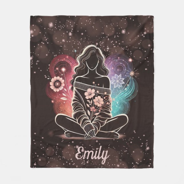 Manta Polar Mujer serena en un sueño floral cósmico (Anverso)