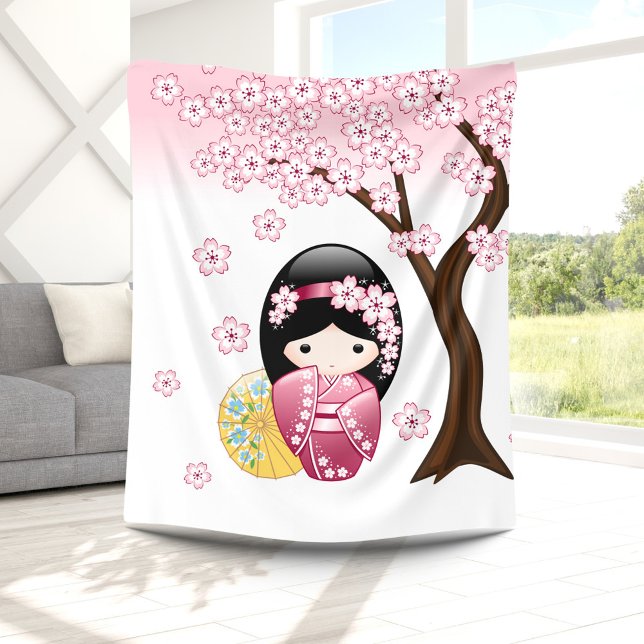 Manta Polar Muñeca Kokeshi de primavera - Chica Geisha japonés (Subido por el creador)