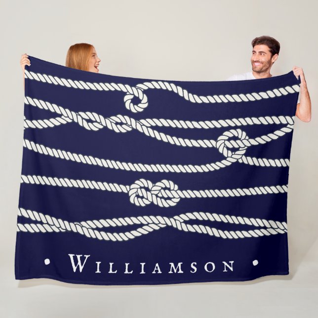 Manta Polar Nautical Ropes Naval y nombre de la familia blanca (In situ)