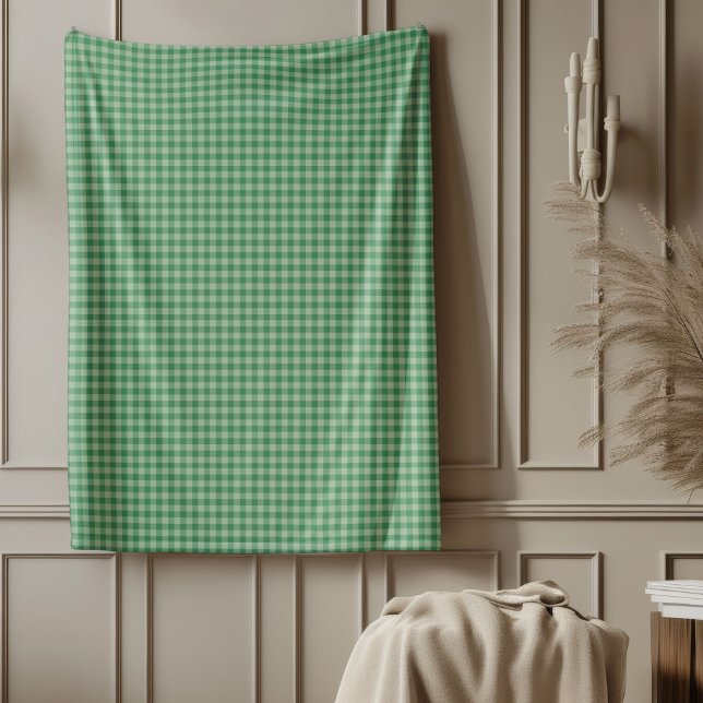Manta Polar Navidades de plástico verde bajo control de artán  (Festive Green Tartan Checkered Plaid Christmas Fleece Blanket)