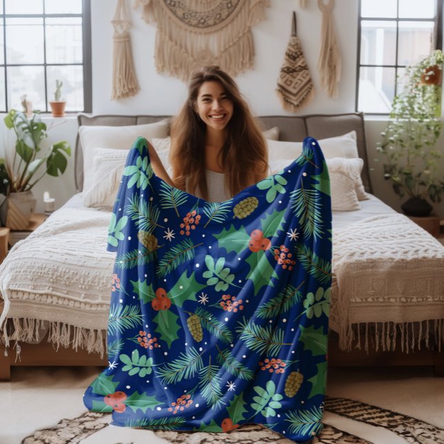 Manta Polar Navidades holly y pino cones patrón fleece blan (Subido por el creador)