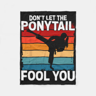 Manta Polar No Dejes Que La Cola De Caballo Te Engañe Chica Mu