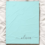 Manta Polar Nombre de monograma femenino de escritura moderna<br><div class="desc">Manta de felpa con nombre e inicial de monograma de escritura simple en azul aguamarina. Esto hace el regalo perfecto para cumpleaños dulces 16,  boda,  despedida de soltera,  aniversario,  baby shower o fiesta de soltera para alguien que ama el lujo glamoroso y los estilos chic.</div>