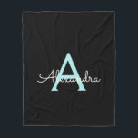 Manta Polar Nombre del Monograma de la Girona del Guión Azul V<br><div class="desc">Monograma de guion Verde azulado azul y negro de imitación de color Añade tu propio nombre Fleece Blanket. Esto hace que el dulce perfecto cumpleaños 16, boda, ducha de novia, aniversario, ducha de bebé o fiesta de soltera sea regalo para alguien que ama el lujo glam y los estilos de...</div>