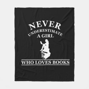 Manta Polar nunca subestimar a un chica que ama los libros