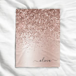 Manta Polar Oro Rosa - Monograma de Nombre en Glitter Metaliza<br><div class="desc">Oro Rosa - Manta de Felpa con Monograma de Nombre e Inicial en Metal Brushed con Brillo Metálico Falso de Hoja y Glitter Rosa Rubor. Esto hace el regalo perfecto para cumpleaños dulces 16, boda, despedida de soltera, aniversario, baby shower o fiesta de soltera para alguien que ama el lujo...</div>