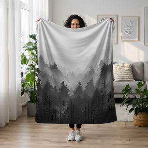 Manta Polar Paisaje de la selva de las montañas negras y blanc