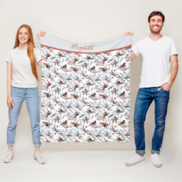 Manta Polar Pájaros Monograma Blanco Gris Plata Rama Roja Baya