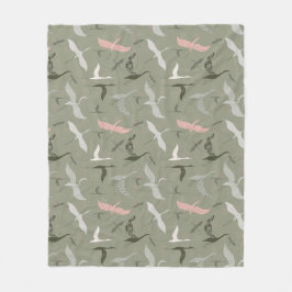 Manta Polar Pájaros voladores en un patrón verde sabio