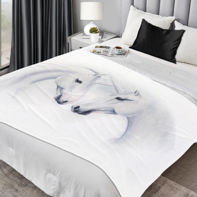 Manta Polar Pareja de Unicornios Blancos Elegantes Fantasía Ro (Subido por el creador)