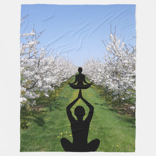Manta Polar Path of Blossoms: Meditative Spring Journey (Anverso)