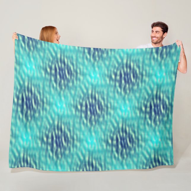 Manta Polar Patrón de agua de estanques claros y oscuros (In situ)