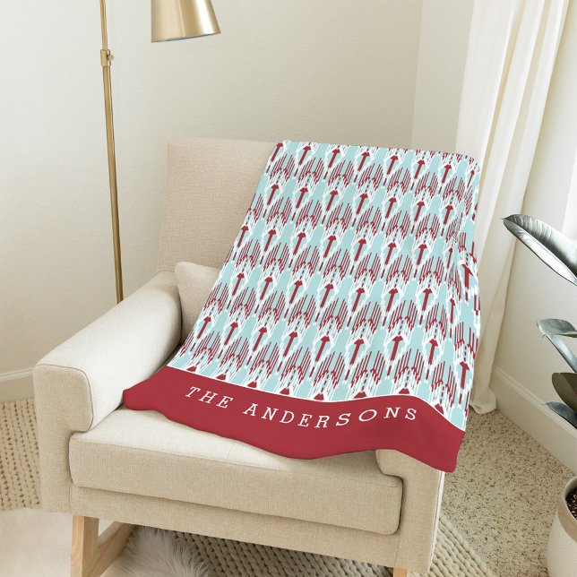 Manta Polar Patrón de Ikat de vacaciones rojas y Aqua | Person (Subido por el creador)