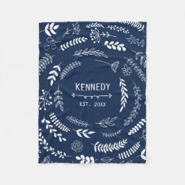 Manta Polar Patrón de monograma floral de hojas blancas azules