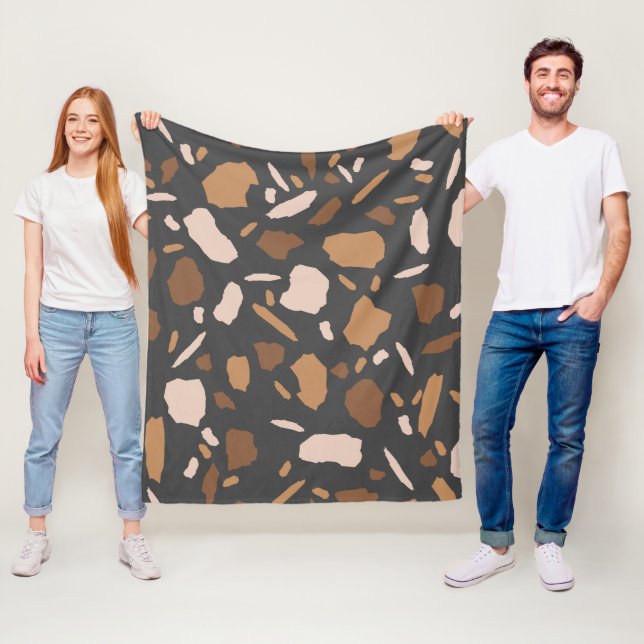 Manta Polar Patrón de terrazo marrón, beige, tan y gris (In situ)