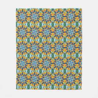 Manta Polar Patrón geométrico fractal azul y amarillo