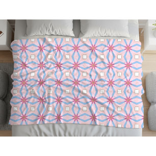 Manta Polar Patrón geométrico rosa, azul y blanco
