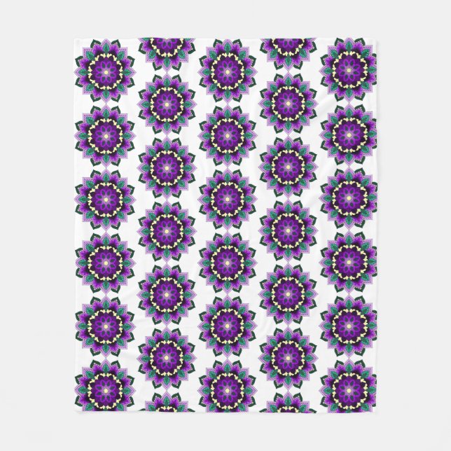 Manta Polar Patrón Mandala 02 en morado (Anverso)