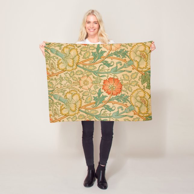 Manta Polar Patrón rosa y Rosa (por William Morris) (In situ)