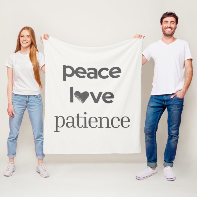 Manta Polar Peace Love Patience - Cozy Calm Modern Lifestyle (In situ)