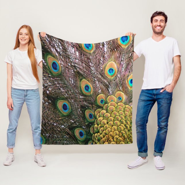 Manta Polar Peacock Feathers Emerald Green y Gold (In situ)