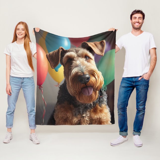 Manta Polar Perro Airedale con pastel y globos (In situ)