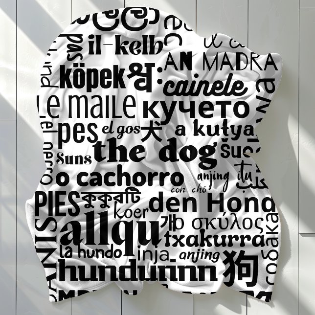Manta Polar Perro Lover multilingüe (Multilingual Dog Lover's Fleece Blanket)