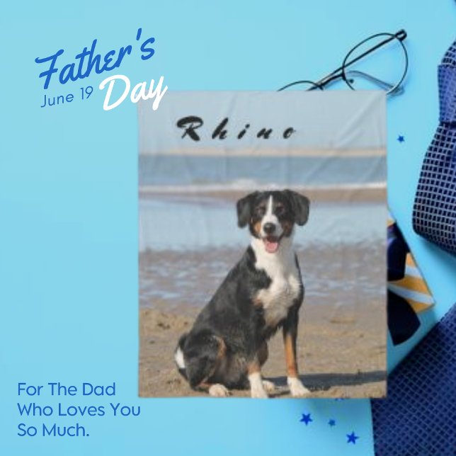 Manta Polar Perro negro domestico en el mar de la playa (Subido por el creador)