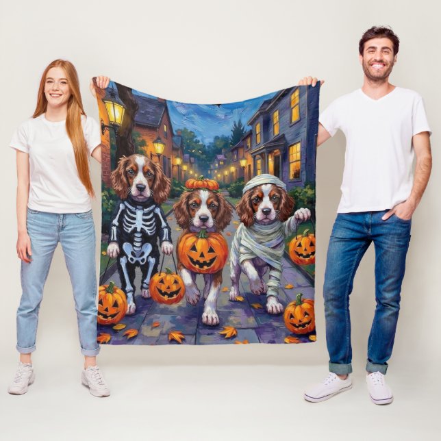 Manta Polar Perros Springer Spaniel con disfraces de Halloween (In situ)