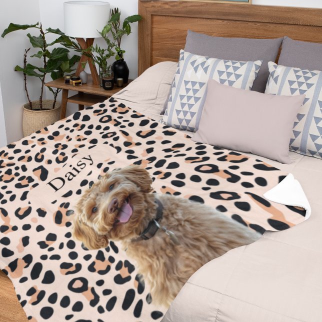 Manta Polar Personalizado Leopard Print Dog Photo con nombre (Subido por el creador)
